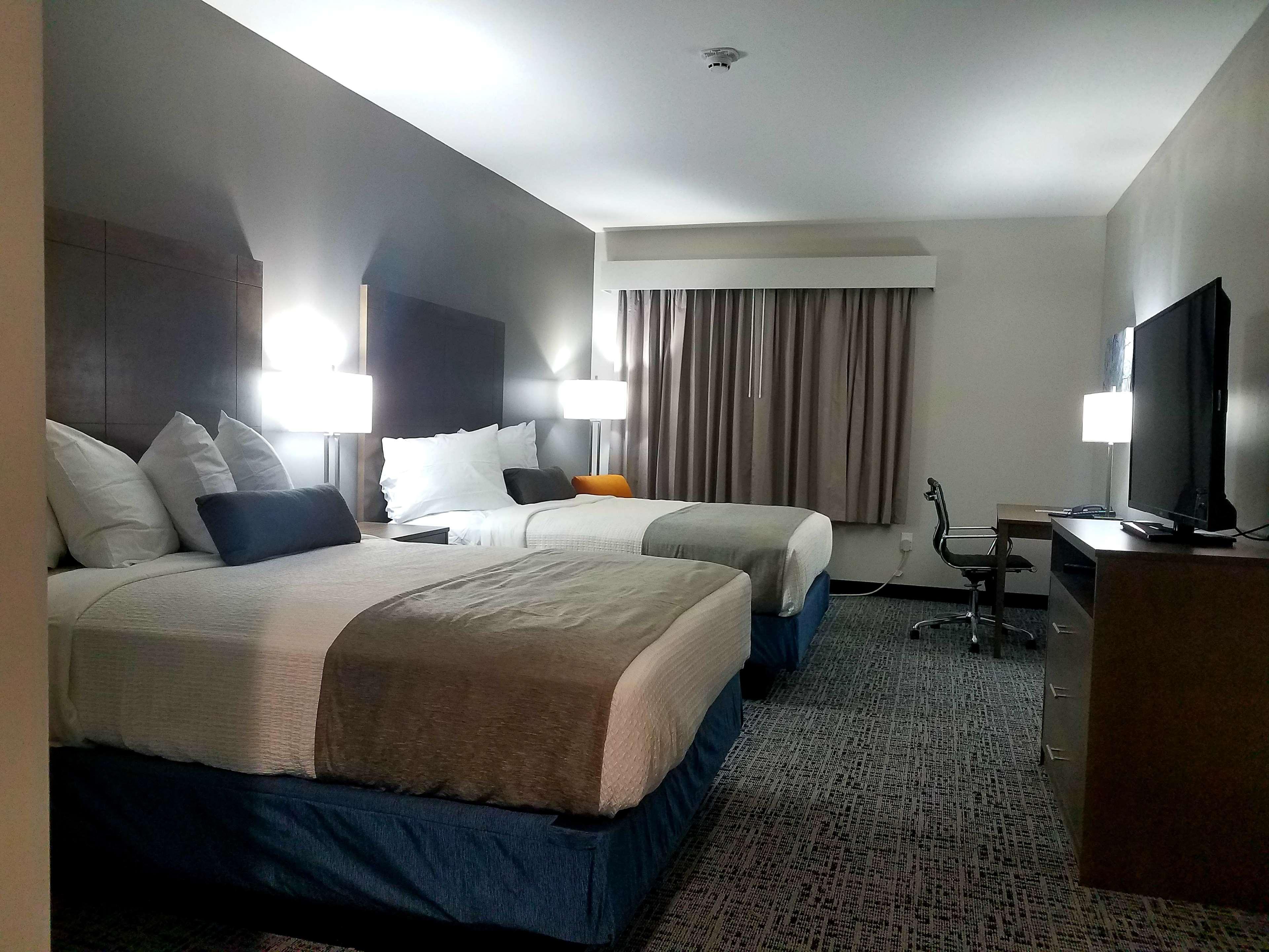 Best Western Plus Wayland Hotel Shelbyville Esterno foto